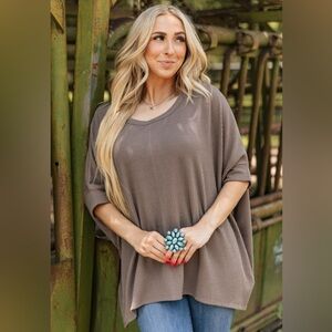 🎉 JUST ARRIVED 🎉 Ribbed Top